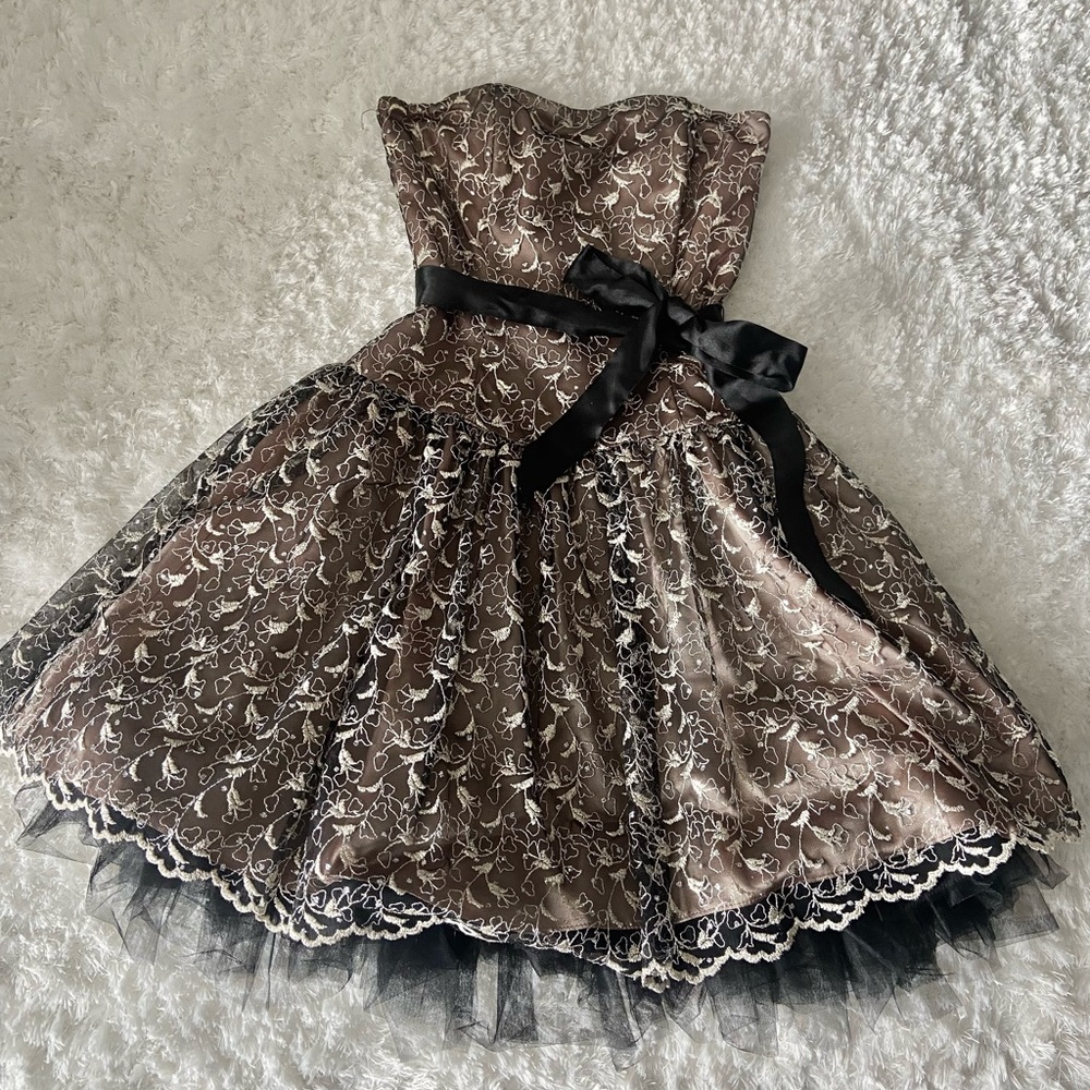 Jessica McClintock Black And Gold Strapless Dress